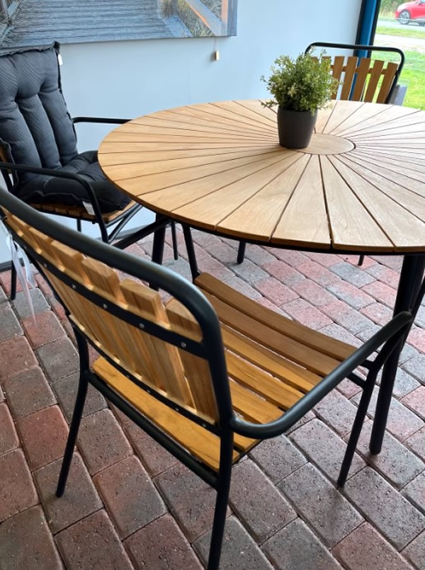 Gartentisch-Set Tisch mit Stühlen Teak massiv